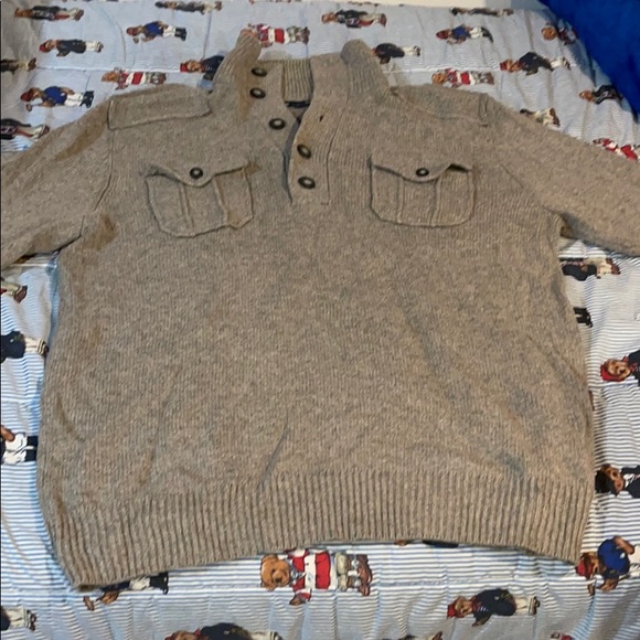 Gap Sweater - Picture 1 of 3